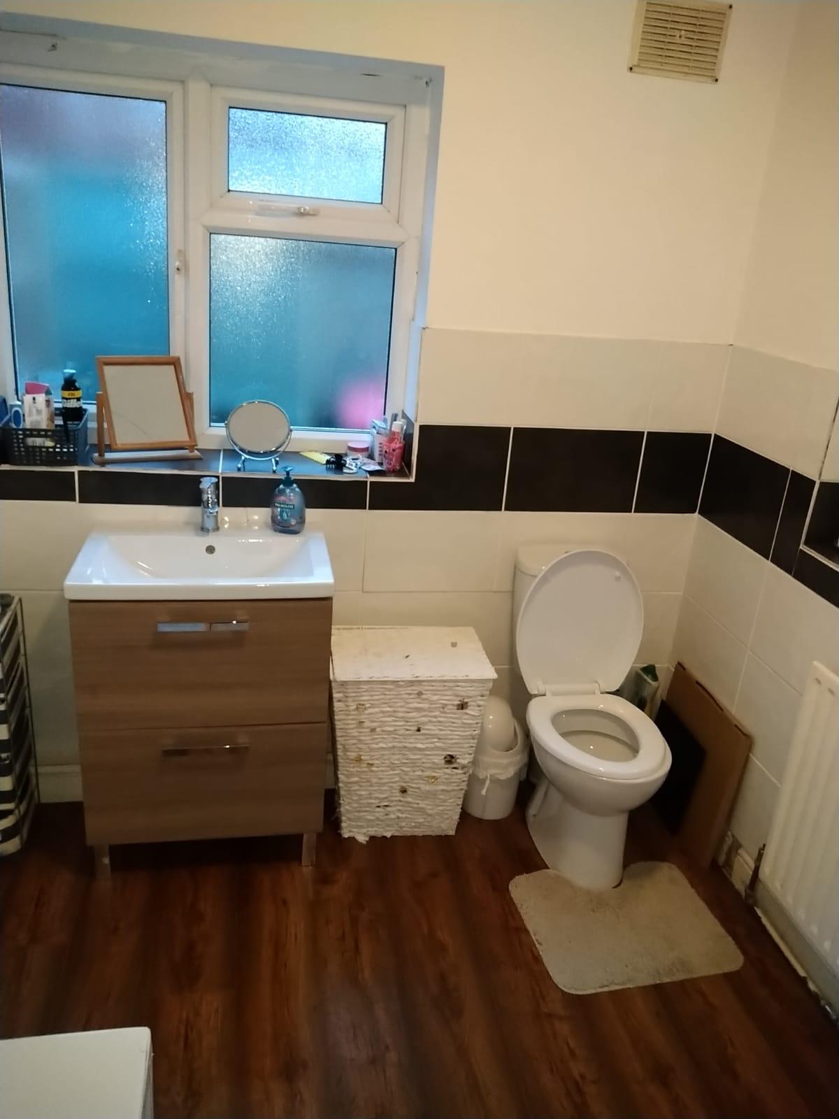 08555c11936b4026b8295d77f5a80469