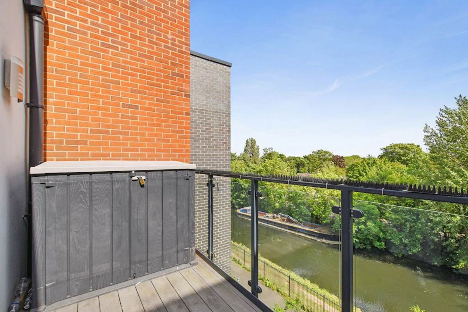 27b6f93f8a6831bc6a41ef9ab0d39505