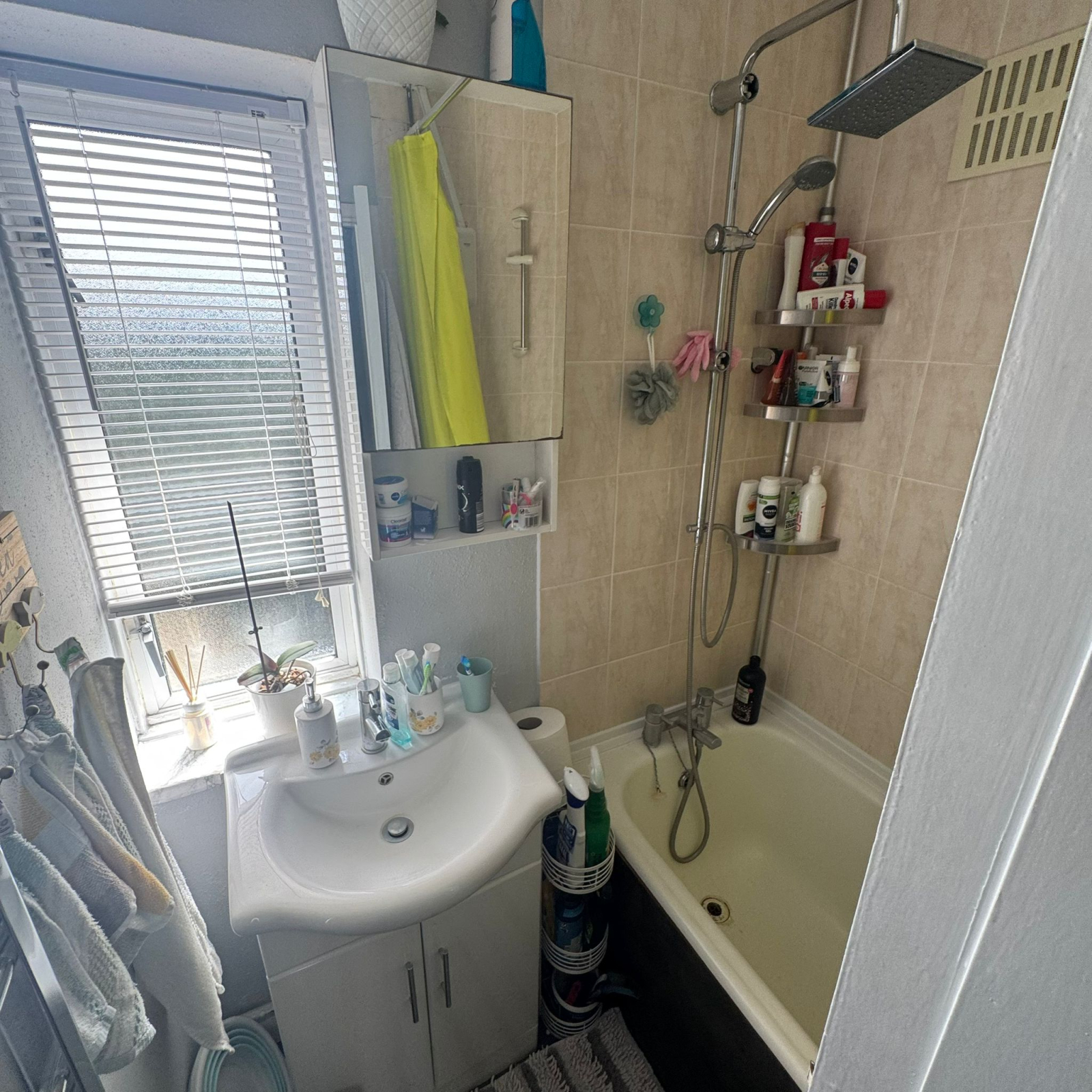 88e3a3f82ca94f031357d4b3f00a291e